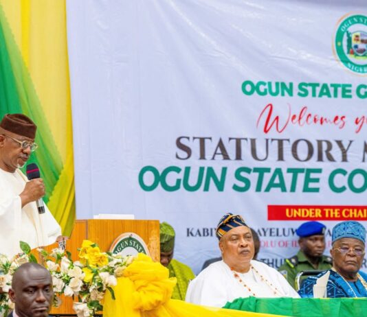 Abiodun Distributes 40 SUVs to Ogun Monarchs, Charges Communities to Support Investors