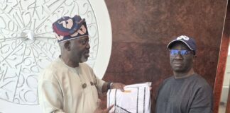 APC UK Chairman Tunde Doherty Presents Official Campaign Regalia to Edo Governor